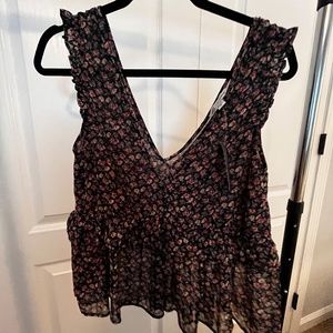 AE NWT Floral sleeveless flowy top